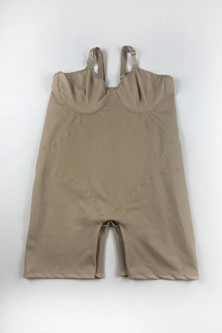 MODELADOR DIANNA - 7796 (GG, XGG)